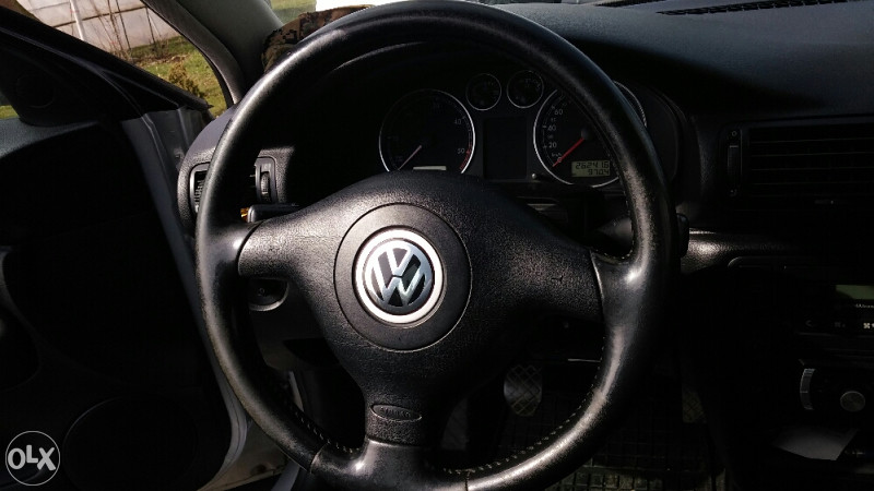 Trokraki Kozni Volan Airbag Vw Golf 4 Passat Pasat 5 Volani OLX Ba