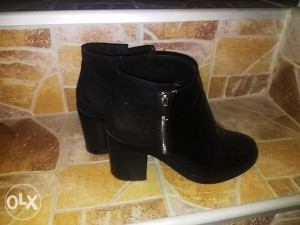 Crne gleznjace br.37-Stradivarius