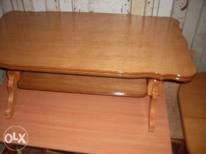 stolic za dnevnu ili klub sto