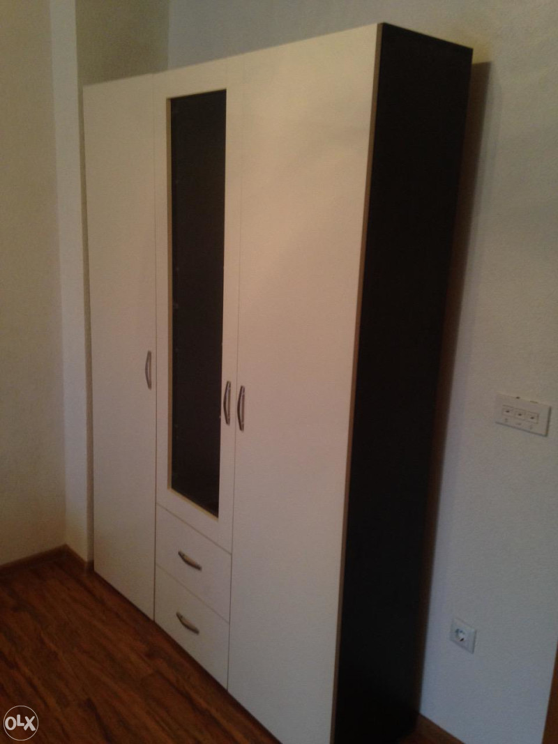 Americki plakar, Ugradbeni plakari, Ormar, Klizni