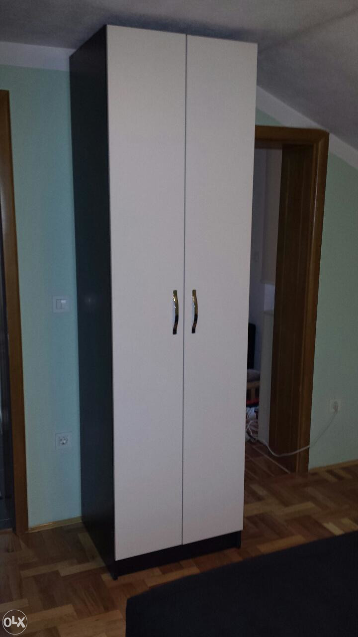 Americki plakar, Ugradbeni plakari, Ormar, Klizni