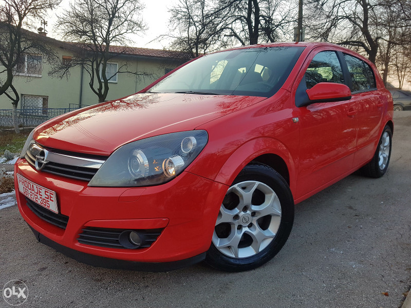 OPEL ASTRA 1.9 CDTI COSMO SPORT LIMUZINA