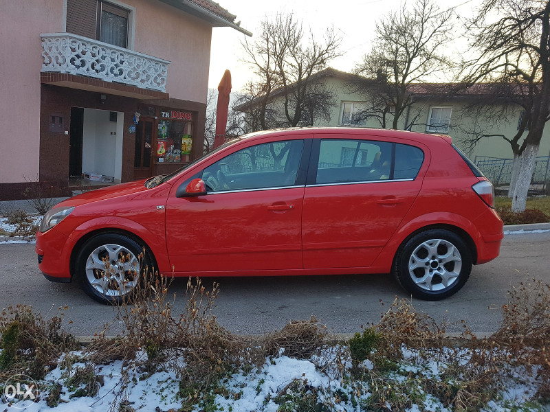 OPEL ASTRA 1.9 CDTI COSMO SPORT LIMUZINA