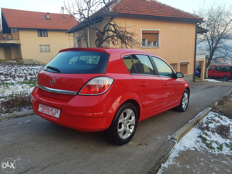 OPEL ASTRA 1.9 CDTI COSMO SPORT LIMUZINA