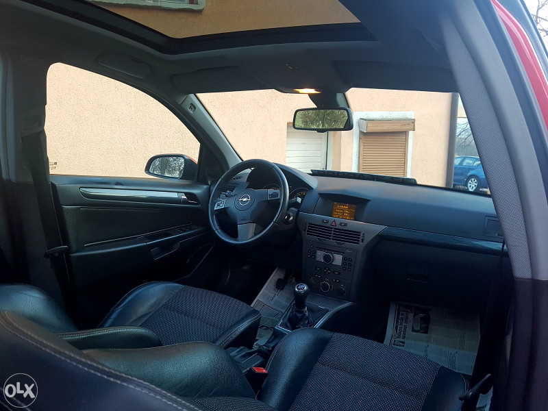 OPEL ASTRA 1.9 CDTI COSMO SPORT LIMUZINA
