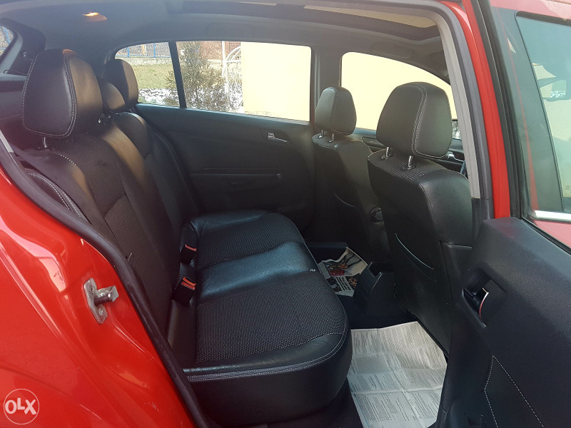 OPEL ASTRA 1.9 CDTI COSMO SPORT LIMUZINA