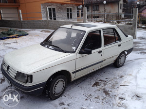 Peugeot 309