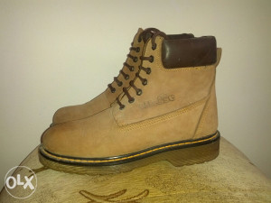 Ellesse cipele vel.39