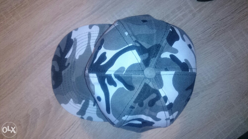 Snapback kačket vojni