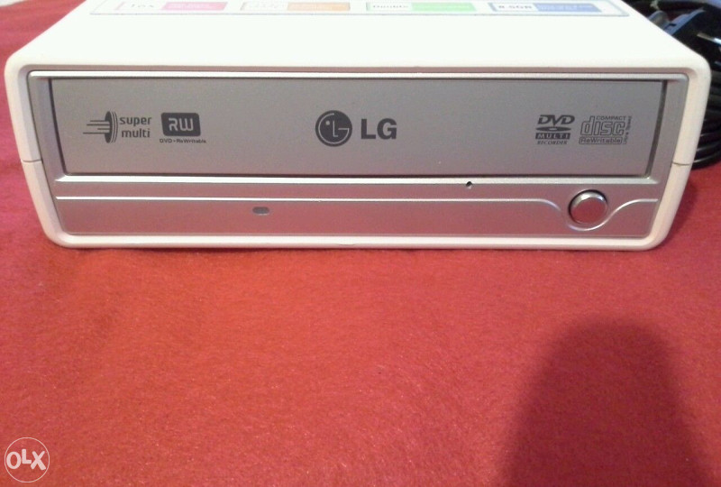 EXTERNI DVD-RW LG KAO NOV 30KM FIXNO!
