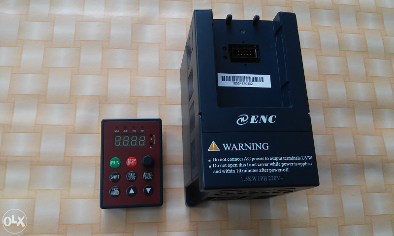 FREKVENTNI PRETVARAČ EDS800-2S0015 1,5 KW 220/3x220V