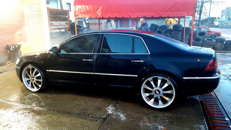 VW Phaeton 6.0 W12 450ks 22" Felge 4x4 Quattro Long