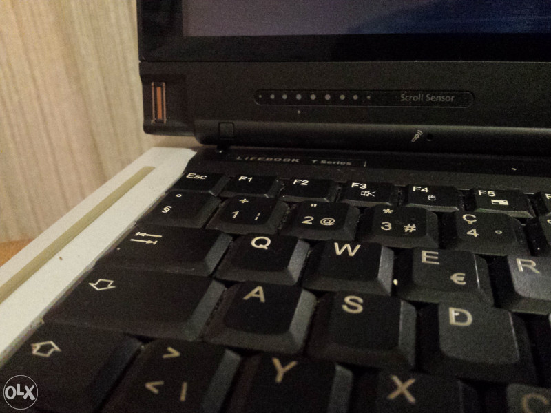 Laptop Fujitsu LifeBook T5010 (Multitouch)