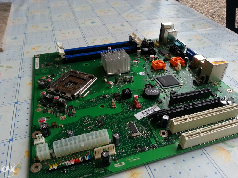 MATICNA PLOCA Fujitsu D2811-A1