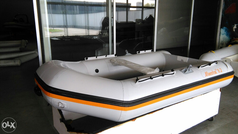 Čamac Ris Maestral 9.2