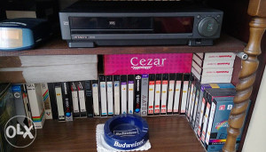 Videorekorder VHS Hitachi i VHS kasete
