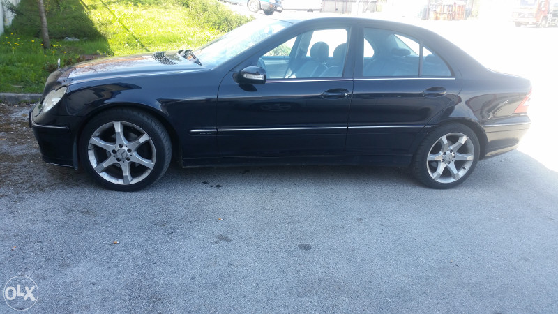Mercedes-Benz C 220