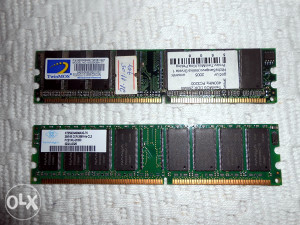 DDR memorija (2 x 256 MB)