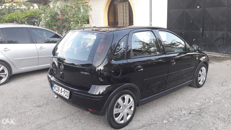 Opel Corsa 1.7 Cdti..4 vrata..klima..2004god