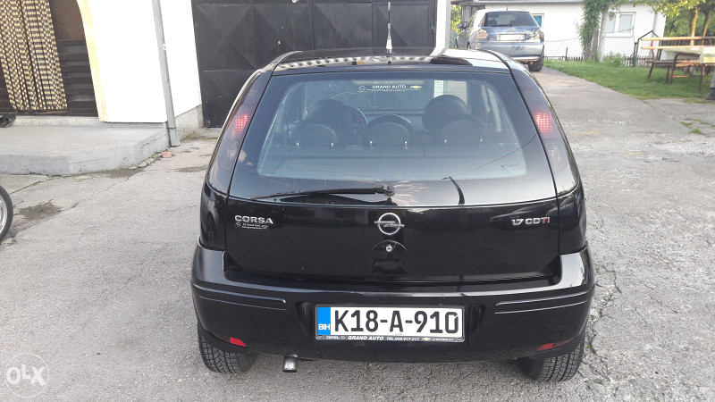 Opel Corsa 1.7 Cdti..4 vrata..klima..2004god