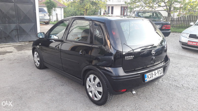 Opel Corsa 1.7 Cdti..4 vrata..klima..2004god