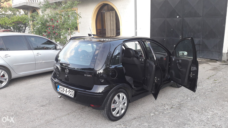 Opel Corsa 1.7 Cdti..4 vrata..klima..2004god