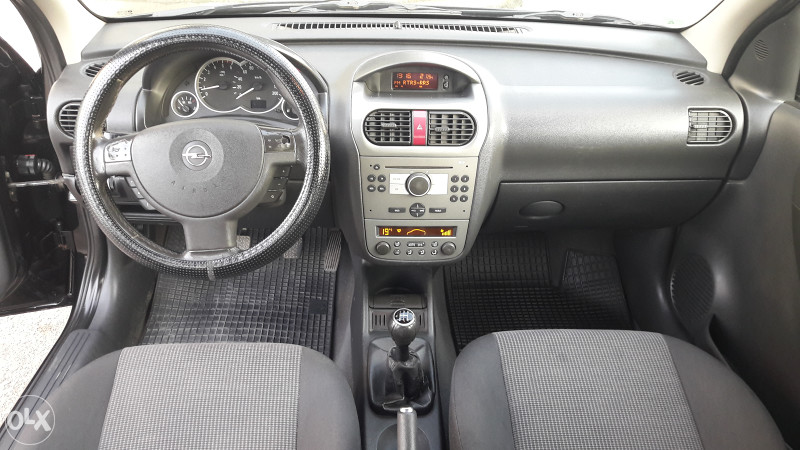 Opel Corsa 1.7 Cdti..4 vrata..klima..2004god
