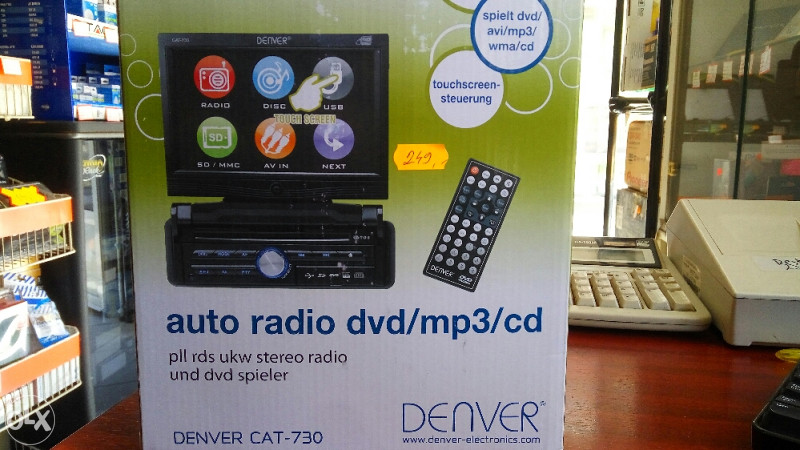 Auto radio sa 7" touch screenom Denver CAT-730