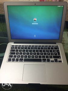 MacBook AIR i5 Early 2014